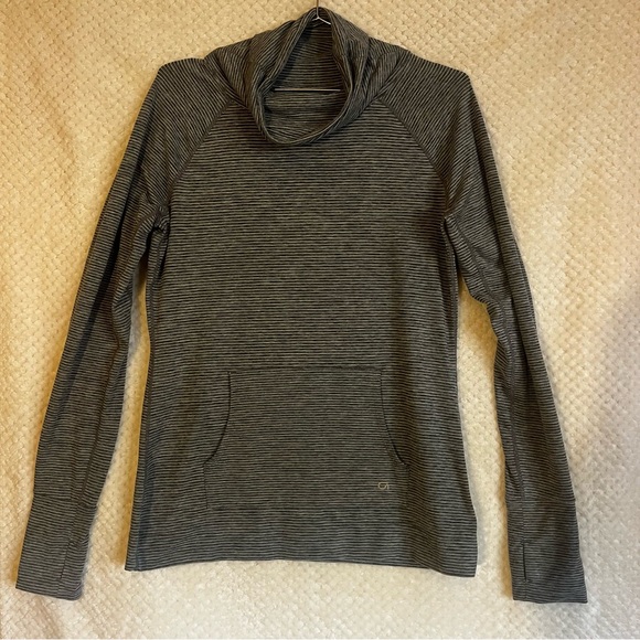 GAP Sweaters - GAP Fit Womens Cowl Neck Sweater Gray White Striped Active Workout Sz Medium